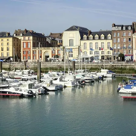 Hébergement de vacances Holiday Home, Sur Mer