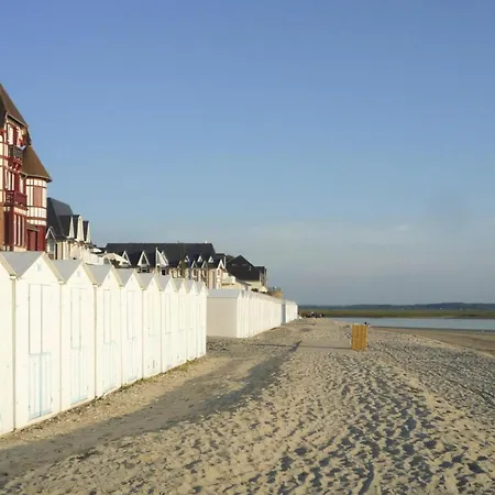 Holiday In Sur Mer Near Sea